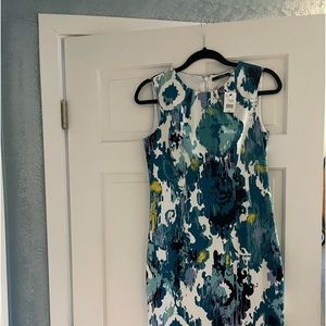 New Tahari dress with tags. Great colors and fully lined.
